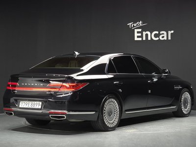 صورة 3 لـ 2020 Genesis G90