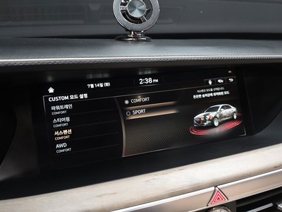2020 Genesis G90 — миниатюра 25
