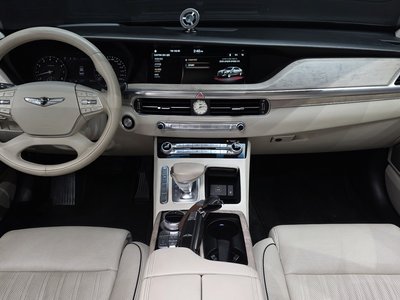 صورة 5 لـ 2020 Genesis G90