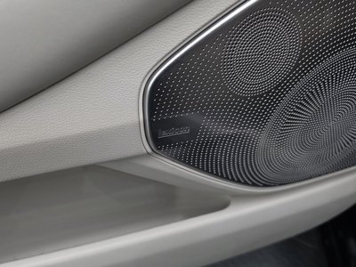 2020 Genesis G90 — миниатюра 36