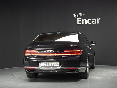 صورة 4 لـ 2020 Genesis G90