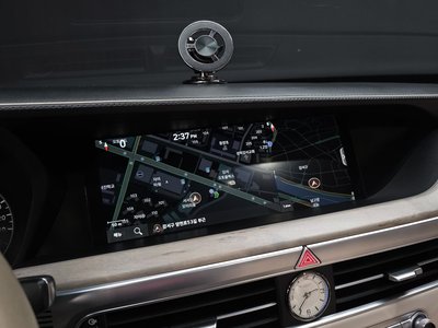 2020 Genesis G90 — миниатюра 20