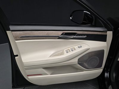 2020 Genesis G90 — миниатюра 14