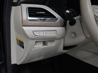 2020 Genesis G90 — миниатюра 38