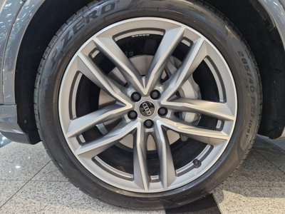 AUDI Q7 - 6