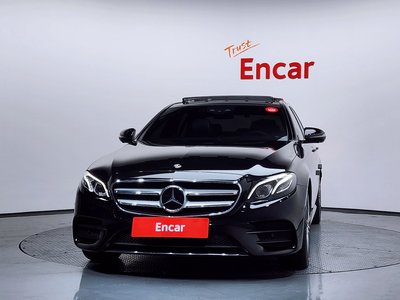 MERCEDES-BENZ E-CLASS - 2