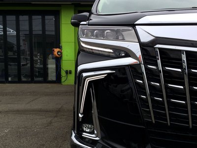 TOYOTA ALPHARD - 9