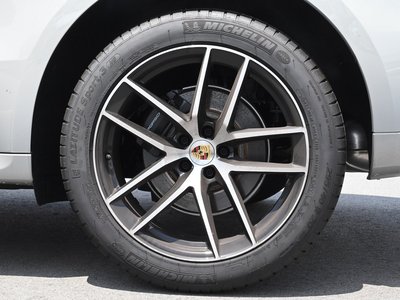2026 Porsche MACAN — миниатюра 23