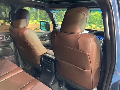 2025 Toyota LAND CRUISER 250 — миниатюра 37