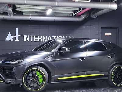 LAMBORGHINI URUS - 5