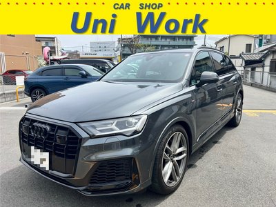 AUDI Q7 - 1