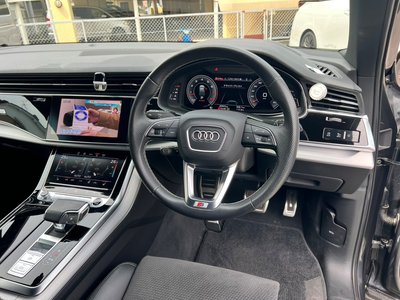 AUDI Q7 - 9