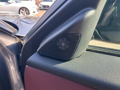 LAND ROVER RANGE ROVER VELAR - 10