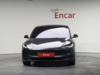 TESLA MODEL 3 - 2
