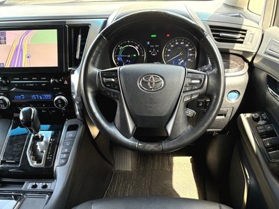 TOYOTA ALPHARD - 2