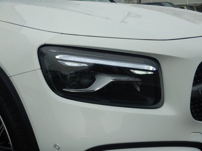 2025 Mercedes-BENZ GLB — миниатюра 30