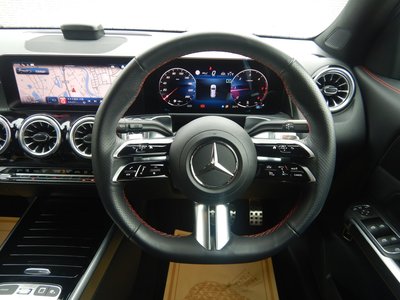 2025 Mercedes-BENZ GLB — миниатюра 47