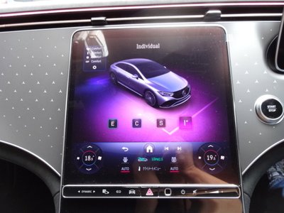 2024 Mercedes-BENZ EQE — миниатюра 48