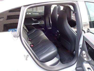 2024 Mercedes-BENZ EQE — миниатюра 17