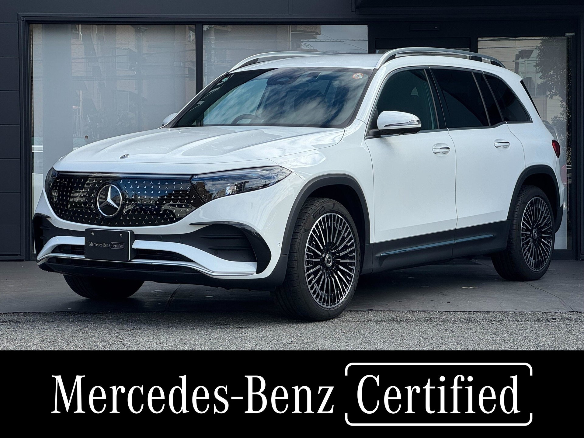 MERCEDES-BENZ EQB - View 1