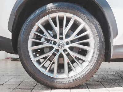 صورة مصغرة 71 لـ 2022 Lexus NX
