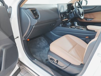 صورة مصغرة 46 لـ 2022 Lexus NX