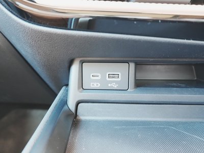 صورة مصغرة 31 لـ 2022 Lexus NX