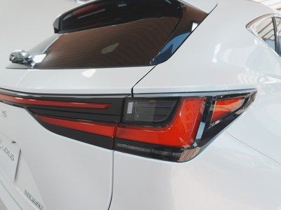 صورة مصغرة 68 لـ 2022 Lexus NX