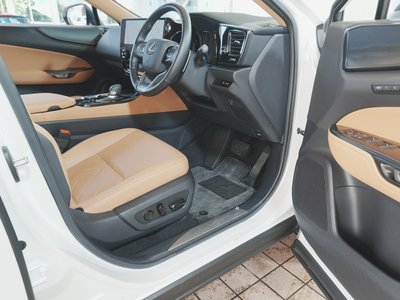 صورة مصغرة 43 لـ 2022 Lexus NX