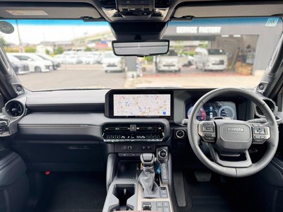 TOYOTA LAND CRUISER 250 - 7