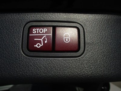 MERCEDES-BENZ C-CLASS WAGON AMG - 8