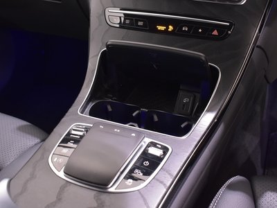 MERCEDES-BENZ GLC - 8