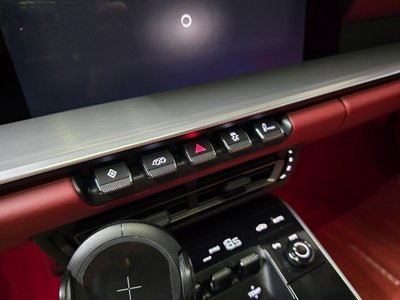 2022 Porsche 911 — миниатюра 18