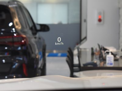 CADILLAC ESCALADE - 9