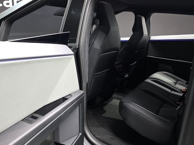 2025 Tesla CYBERTRUCK — миниатюра 11