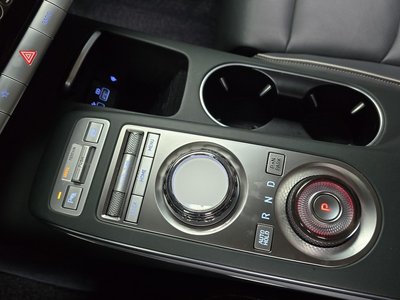 صورة مصغرة 13 لـ 2022 Genesis ELECTRIFIED GV70