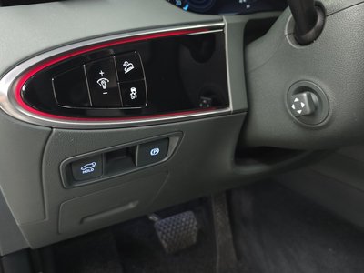 صورة مصغرة 31 لـ 2022 Genesis ELECTRIFIED GV70