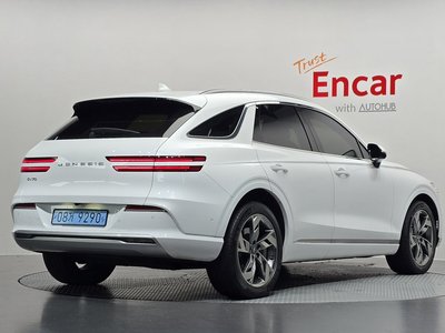 صورة 6 لـ 2022 Genesis ELECTRIFIED GV70