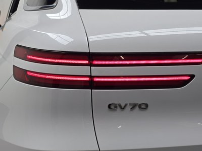 صورة مصغرة 11 لـ 2022 Genesis ELECTRIFIED GV70
