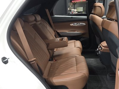 2024 Genesis GV70 — миниатюра 18