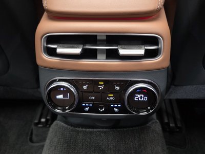 2024 Genesis GV70 — миниатюра 29