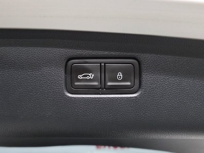 2024 Genesis GV70 — миниатюра 35