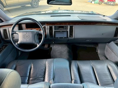 CADILLAC FLEETWOOD - 2