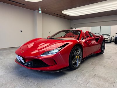 FERRARI F8 SPIDER