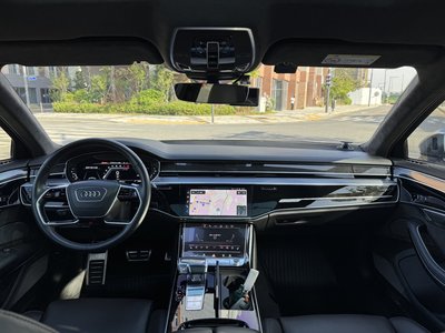 AUDI S8 - 7