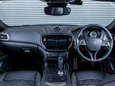 صورة 5 لـ 2021 Maserati GHIBLI
