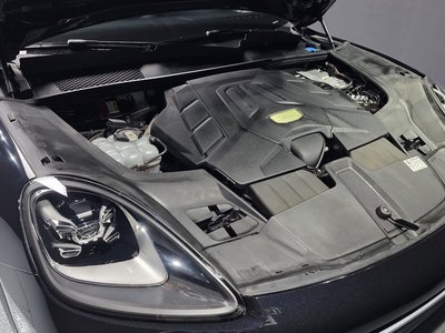 2019 Porsche CAYENNE photo 7