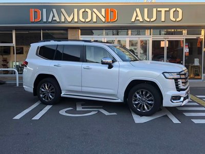 TOYOTA LAND CRUISER 300 - 2