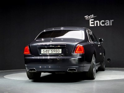 ROLLS-ROYCE GHOST - 3