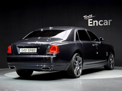 ROLLS-ROYCE GHOST - 5